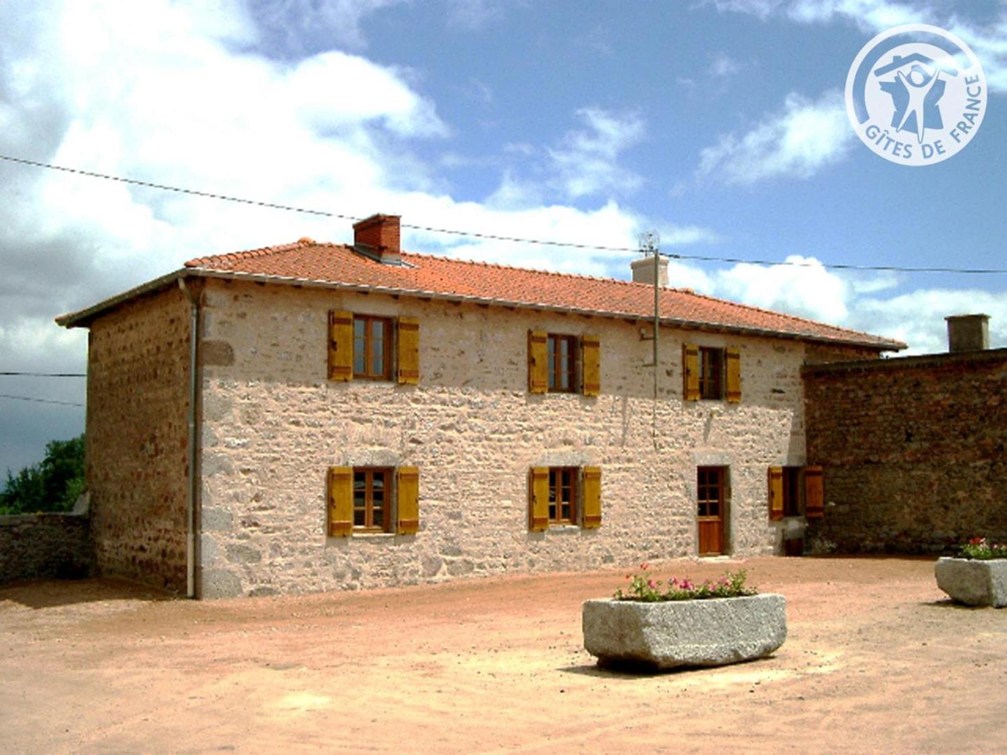 Gite Isole Au Calme Avec Cheminee, Grand Jardin Et Chemins Prives - Fr-1-496-100 Le Crozet Exterior foto